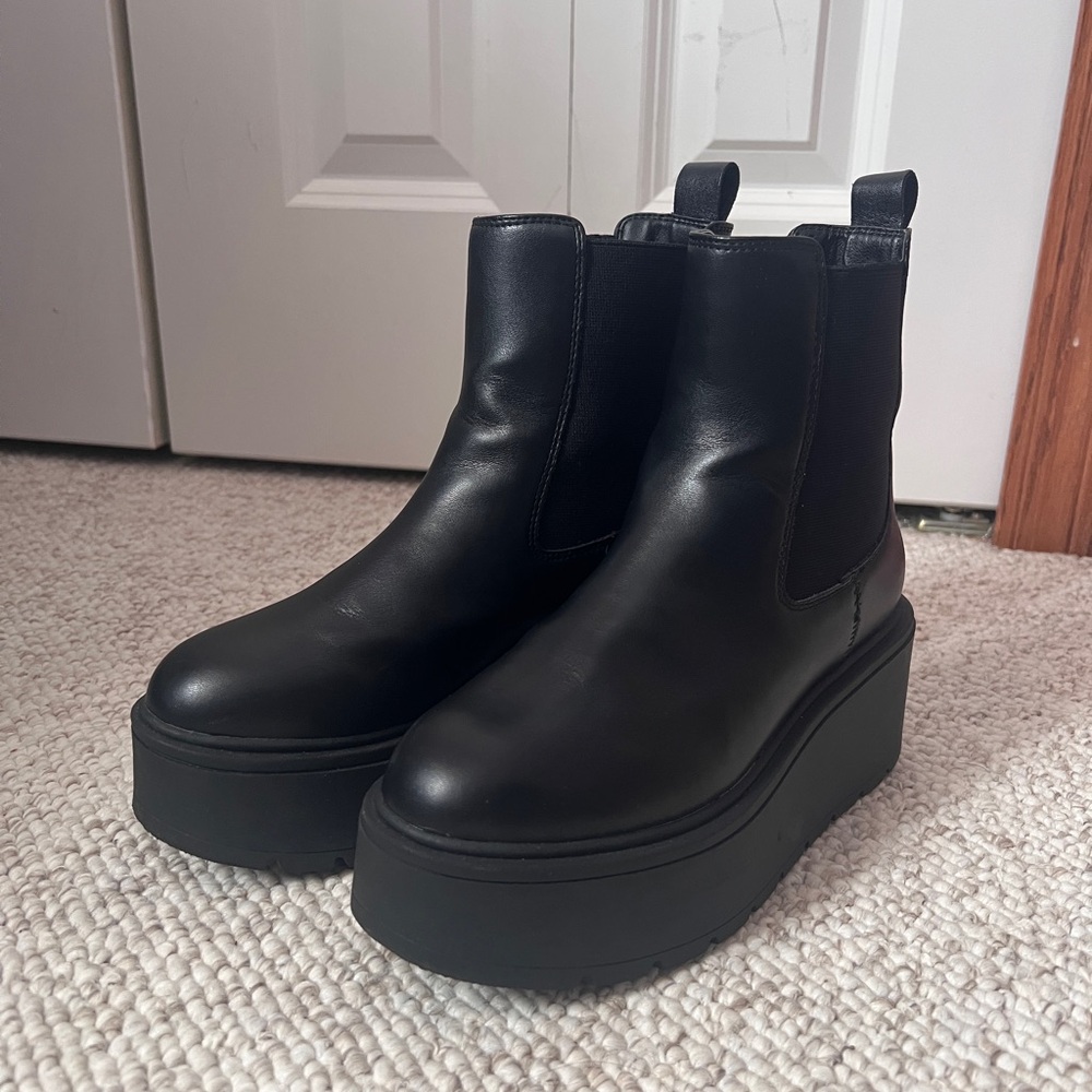 Steve Madden Black Platform Booties